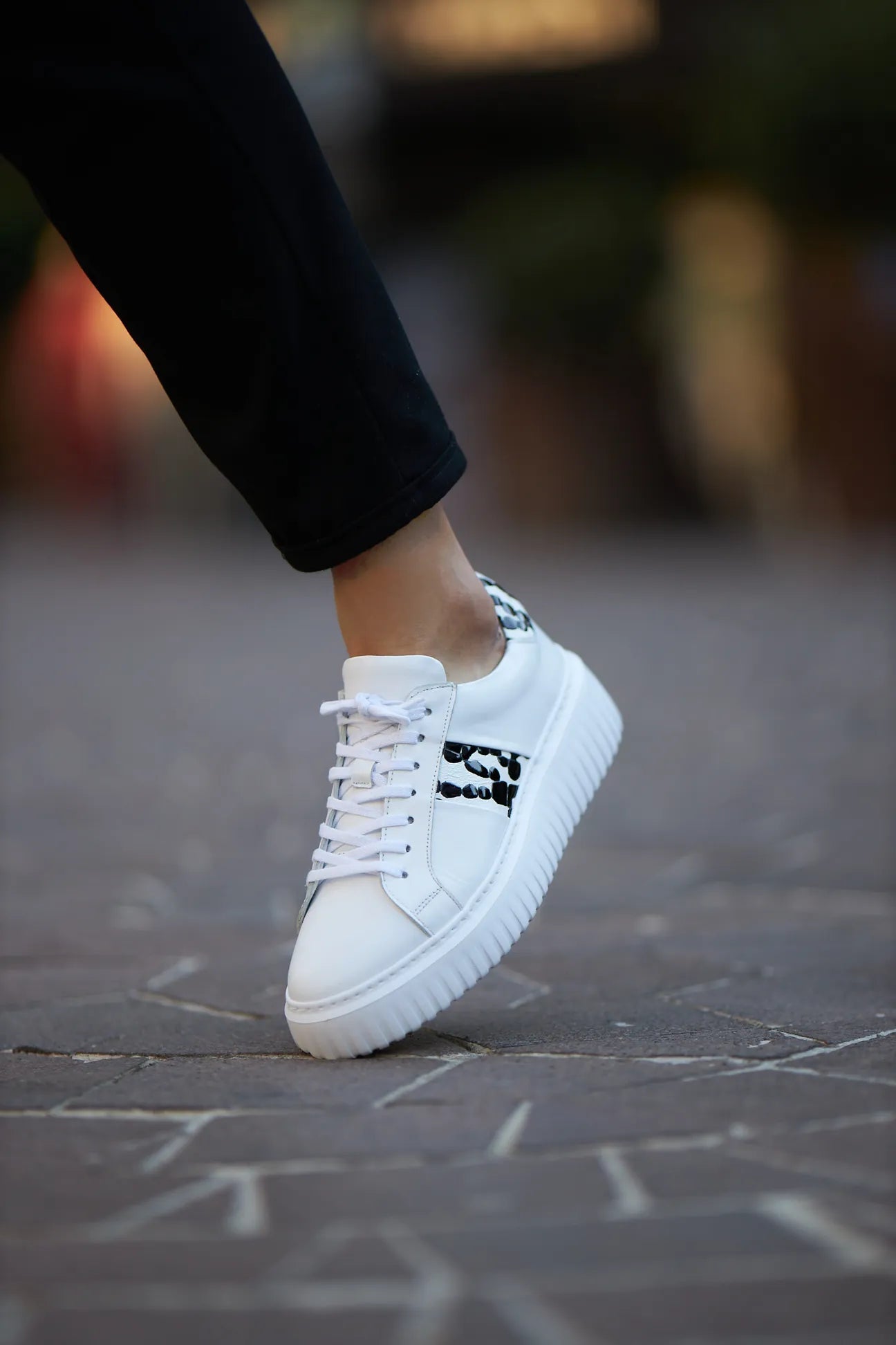 Melrk White Sneakers