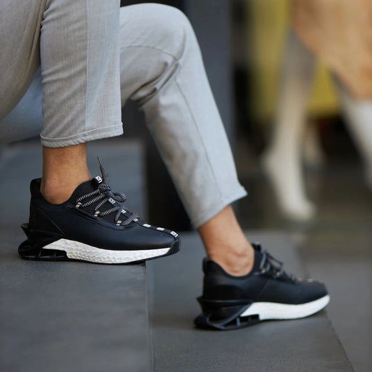 Black Strap Casual Runners