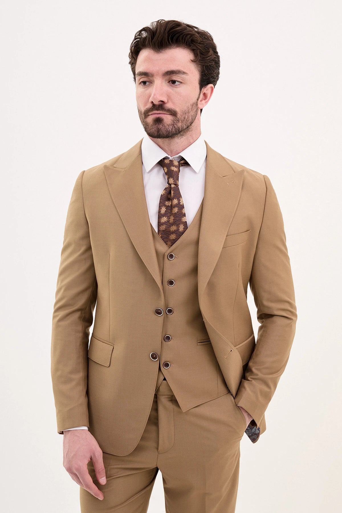 Beige Slim Fit Pointed Collar Suit