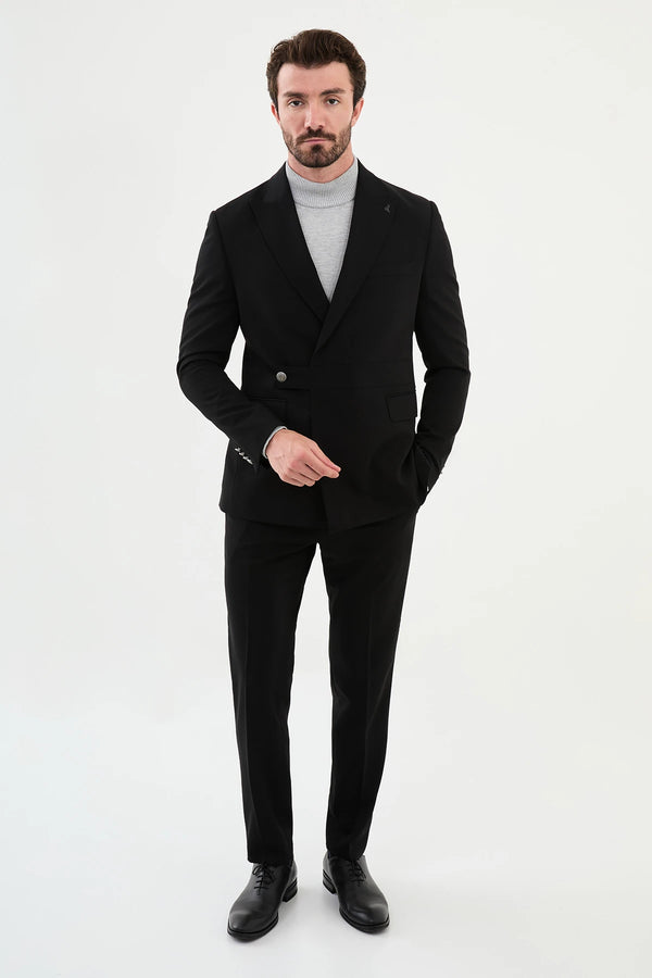 Black Wool Pointed Collar Suit