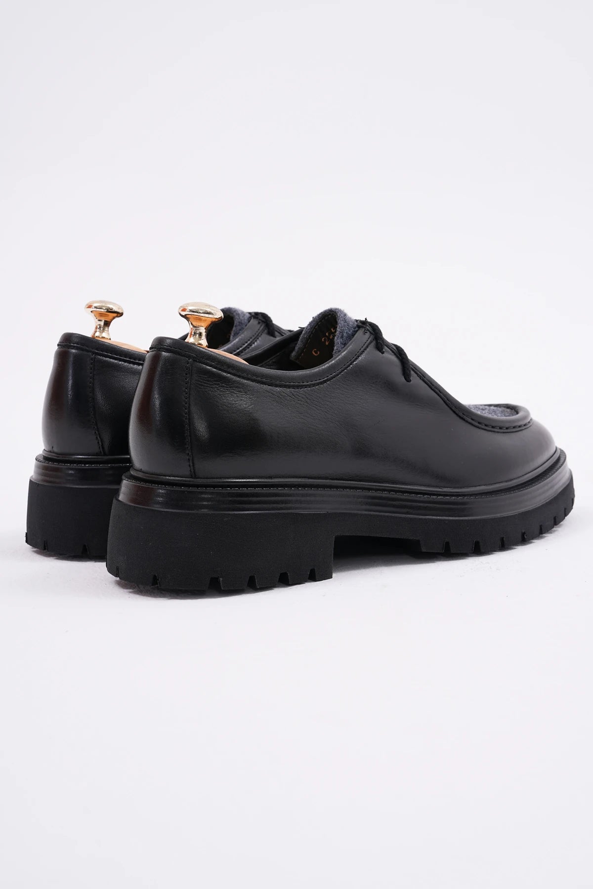 Black Genuine Leather Felt Detailed Shoes